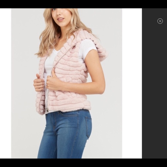 BNWT Faux Fur Baby Pink Hoodie - Picture 2 of 4